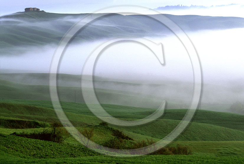 2002 - Landscapes of farm and fog on sunrise in spring, Mucigliani place, near Taverne village, Crete Senesi land, 8 miles south province of Siena.