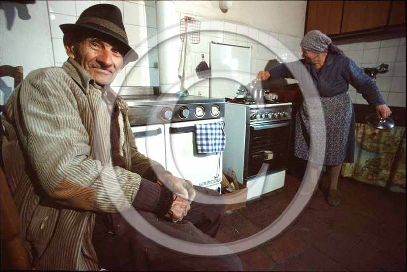 1989 - Insid a kichen of tuscany farmer in Chianti land.
