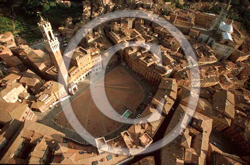 2001 - Aerial view of the main square 