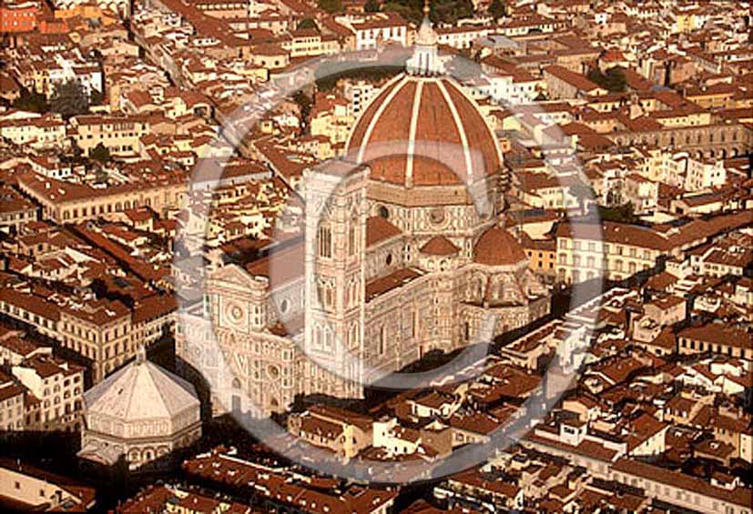 2000 - Aerial view of the cathedral of Brunelleschi of Florence town.