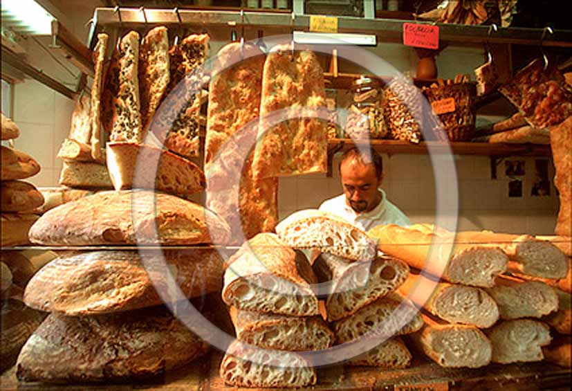 1999 - Traditional tuscan bakery.