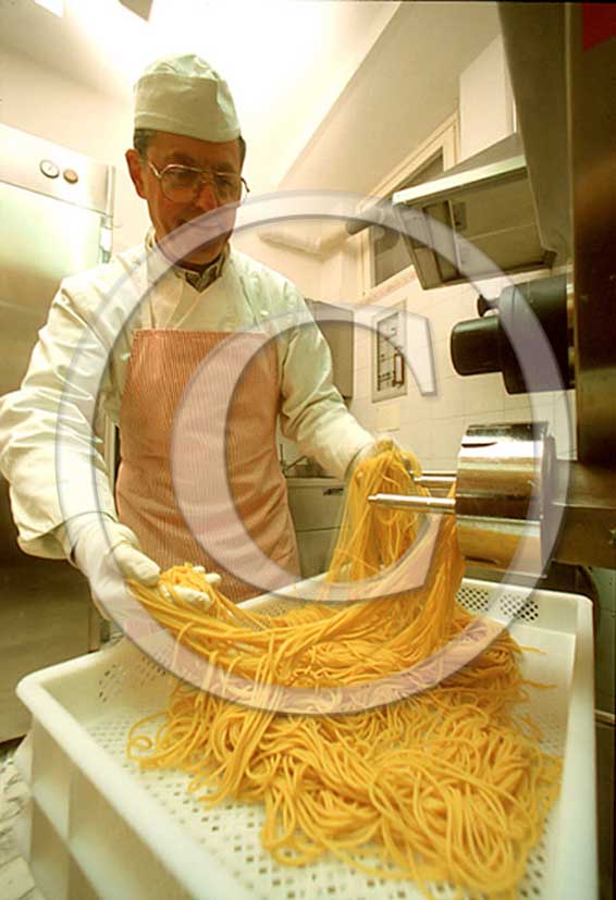 2002 - Delicatessen shop of traditional production of Pasta hand made.