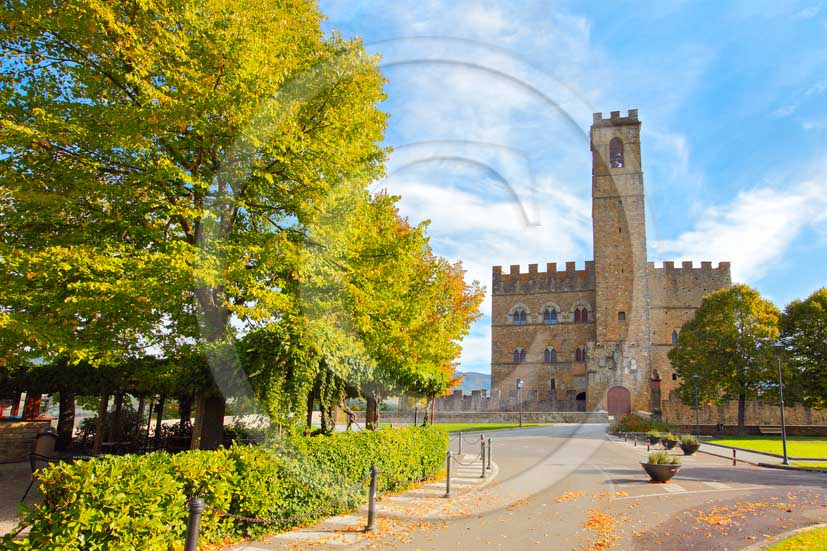 2013 - View of Poppi village on autumn in Casentino valley.