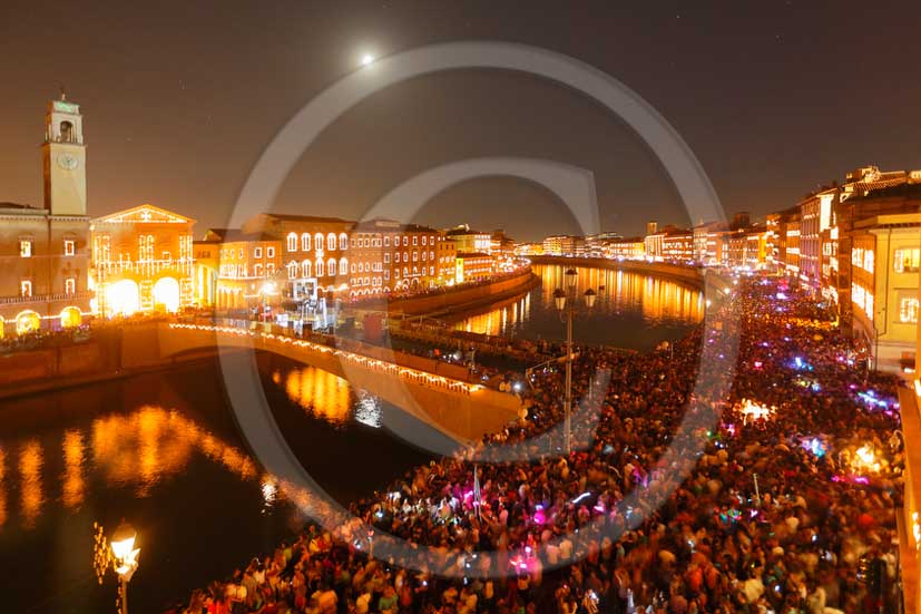 2013 - Night view of the main streets and Arno river of the city of Pisa town during the Saint Ranieri patron day.