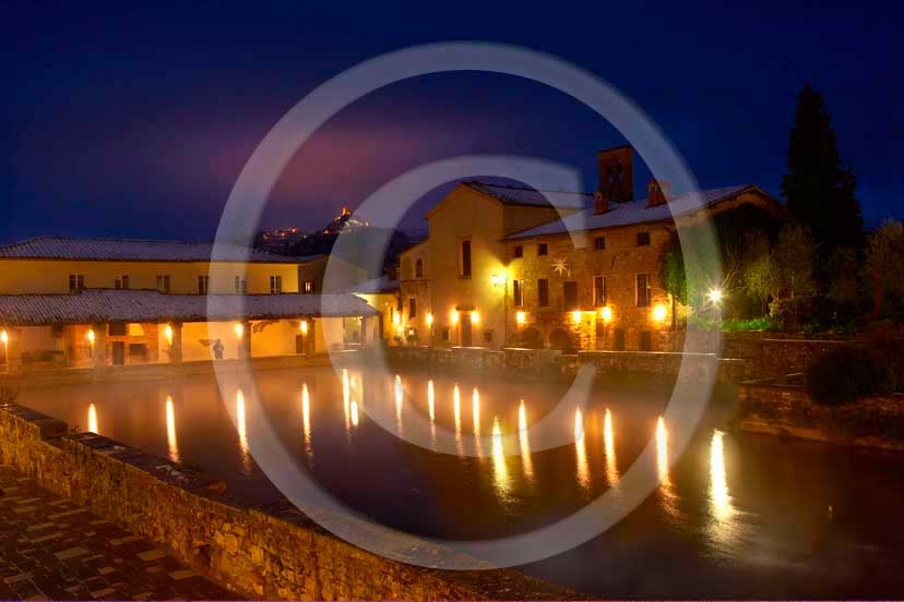   			2009 - Night view of Bagno Vignoni village and the main square of thermal
bath with snow in winter, Orcia valley, 27 miles south province of
Siena.  			
  			
  			