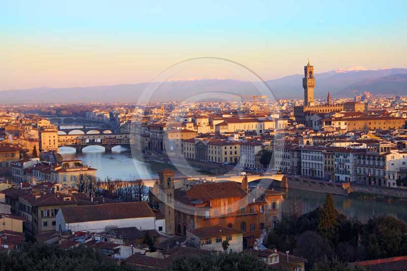  			2009 - View of Florence town on early morning with the Arno river, the tower of the
