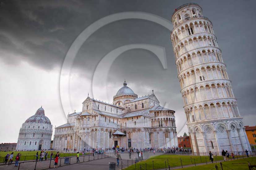 2011 - View of the Pisa's main square 