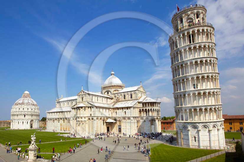 2011 - View of the Pisa's main square 