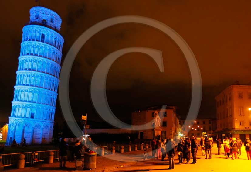 2011 - Night view of the Pisa's main square 